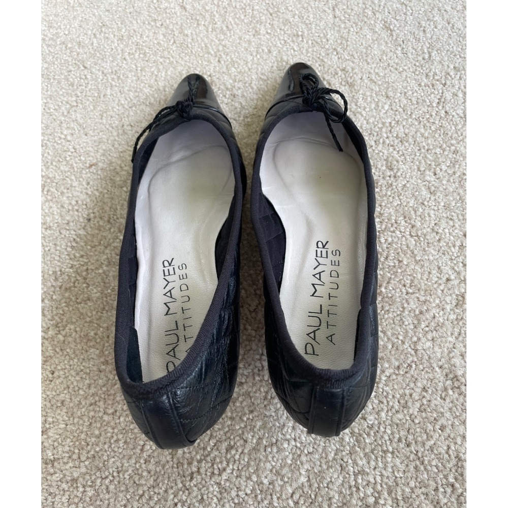 Paul Mayer Attitudes Black Quilted Leather Patent Toe Kitten Heel Pumps 8.5 B - Picture 2 of 5